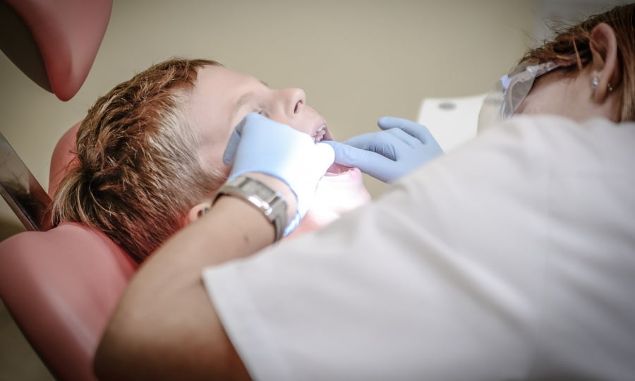 Dentyści wrócą do szkół