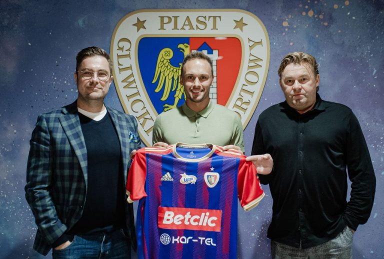 Tom Hateley ponownie został piłkarzem Piasta. Anglik podpisał kontrakt